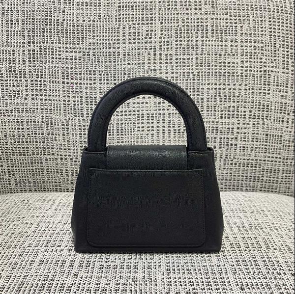 2026127215023715 980